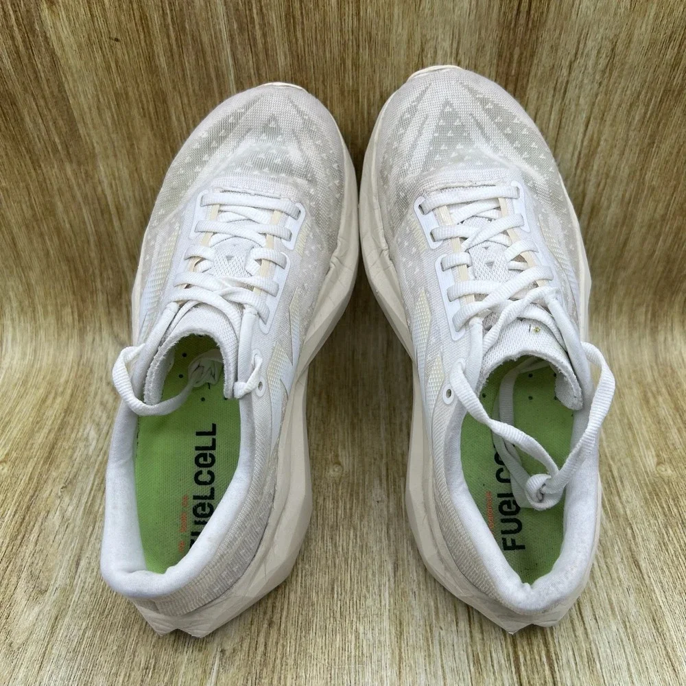 New Balance FuelCell Rebel v4 Women's 7.5 White Linen Running‎ Sneakers WFCXLJ4